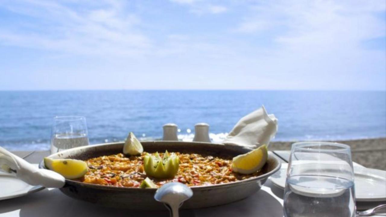 Marbella Beachfront - Beachside Apartment With Stunning Sea Views Exteriör bild